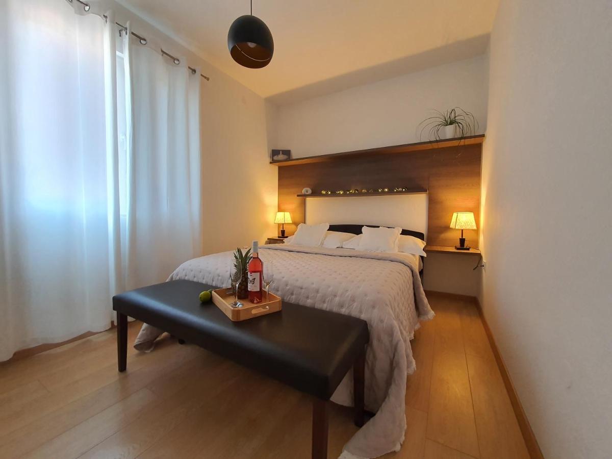 Apartment Maia Lena For Family 야세니스 외부 사진